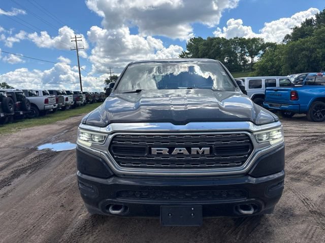Used 2022 RAM 1500 Limited w/ Body-Colour Bumper Group AWD/4WD image 2