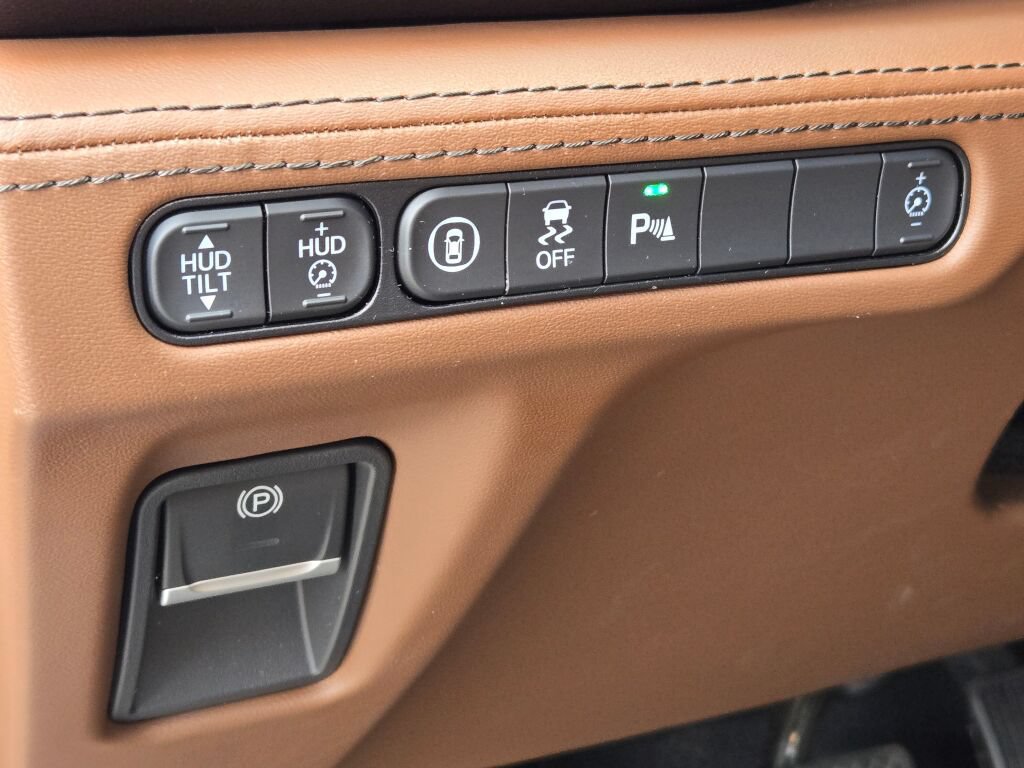 Certified 2025 Acura MDX w/ Advance Package AWD/4WD image 39