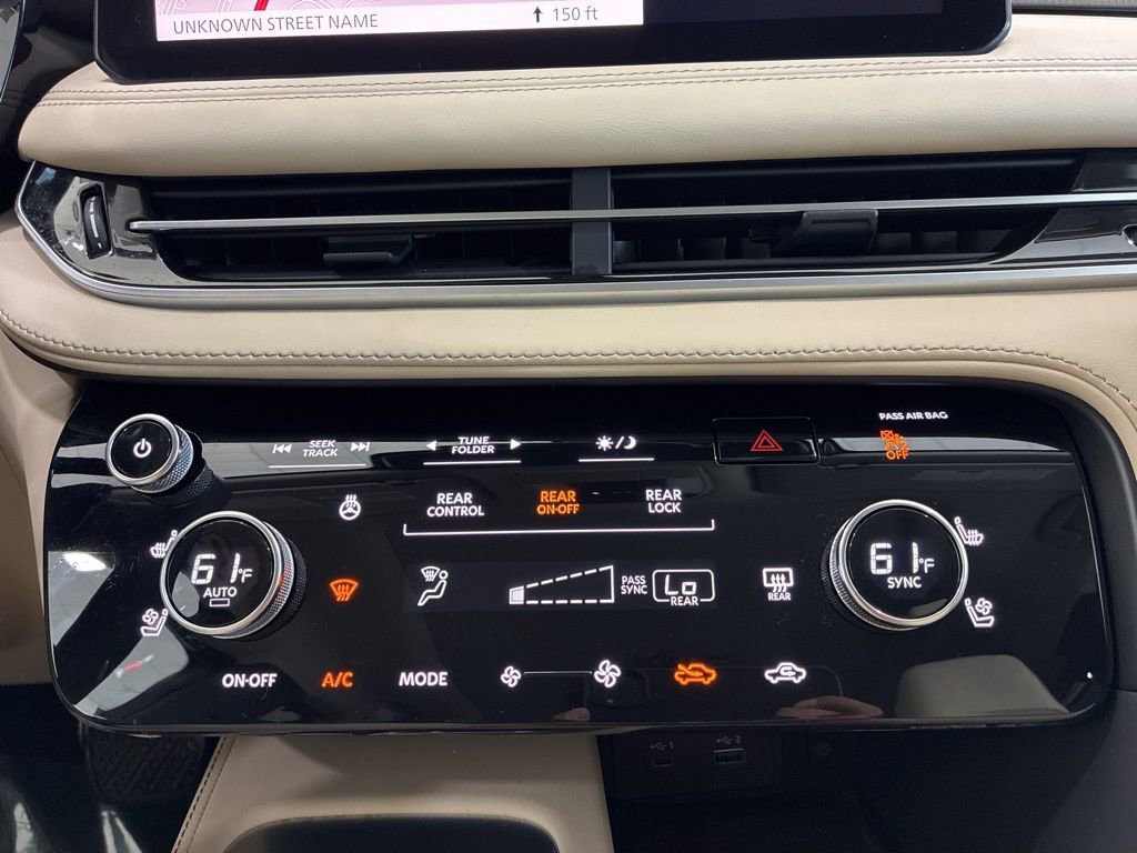 Used 2025 INFINITI QX60 Luxe image 32