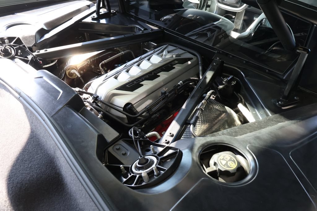 Used 2023 Chevrolet Corvette Stingray Preferred Cpe w/ Z51 Performance Package RWD image 16