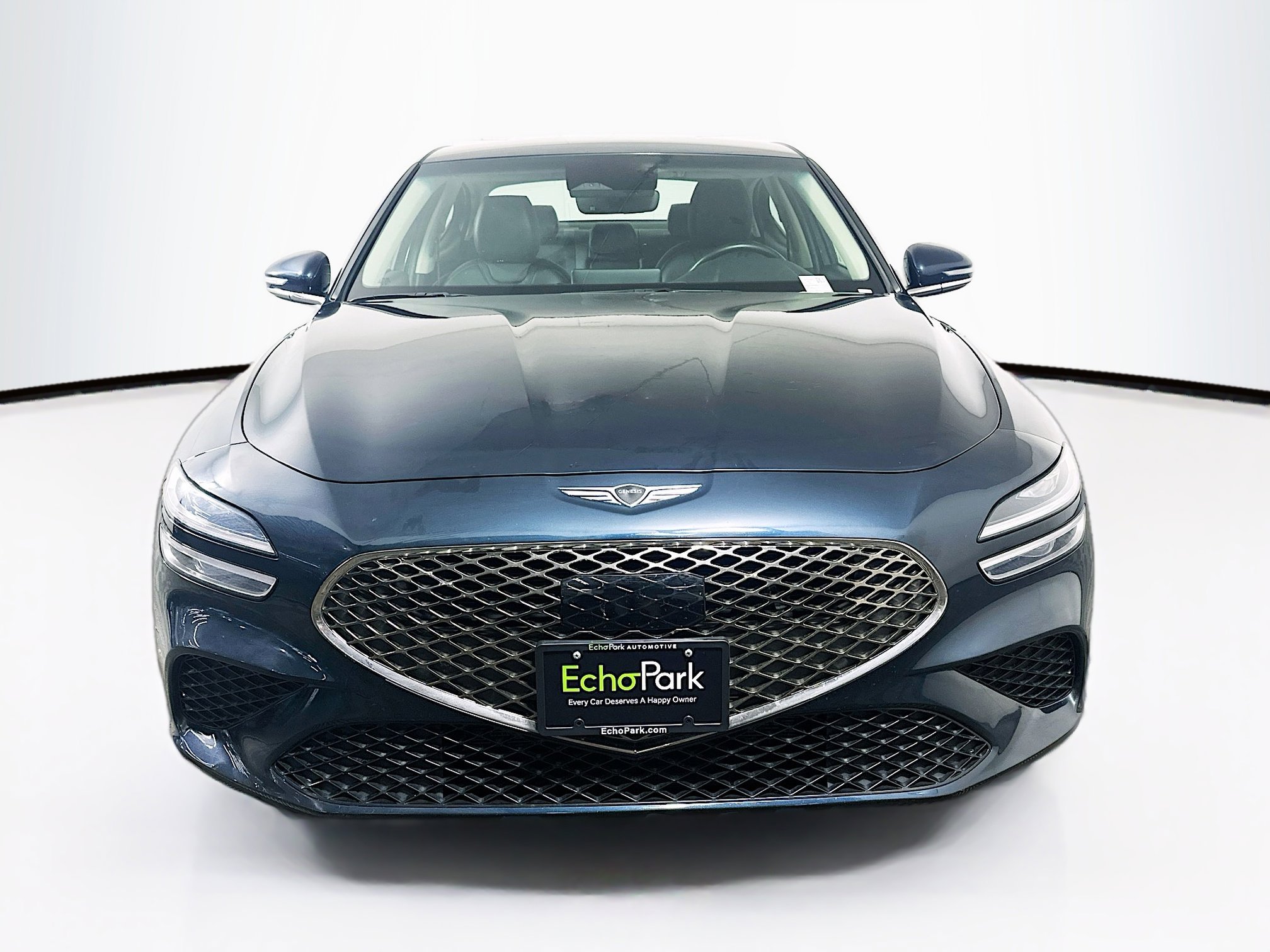 Used 2025 Genesis G70 2.5T image 2