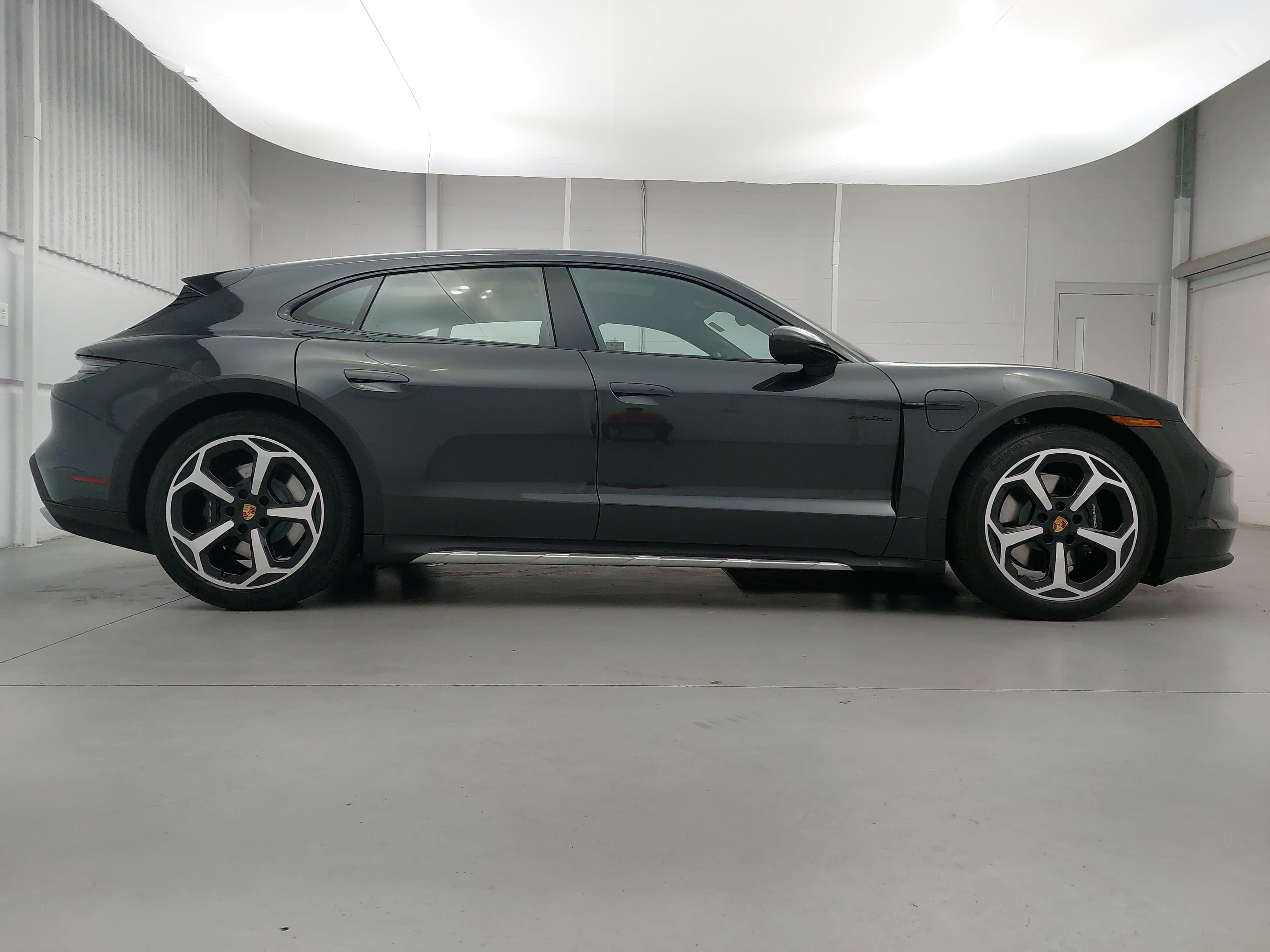 New 2026 Porsche Taycan 4S AWD/4WD image 8