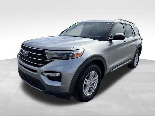 Used 2020 Ford Explorer XLT w/ Equipment Group 202A image 9