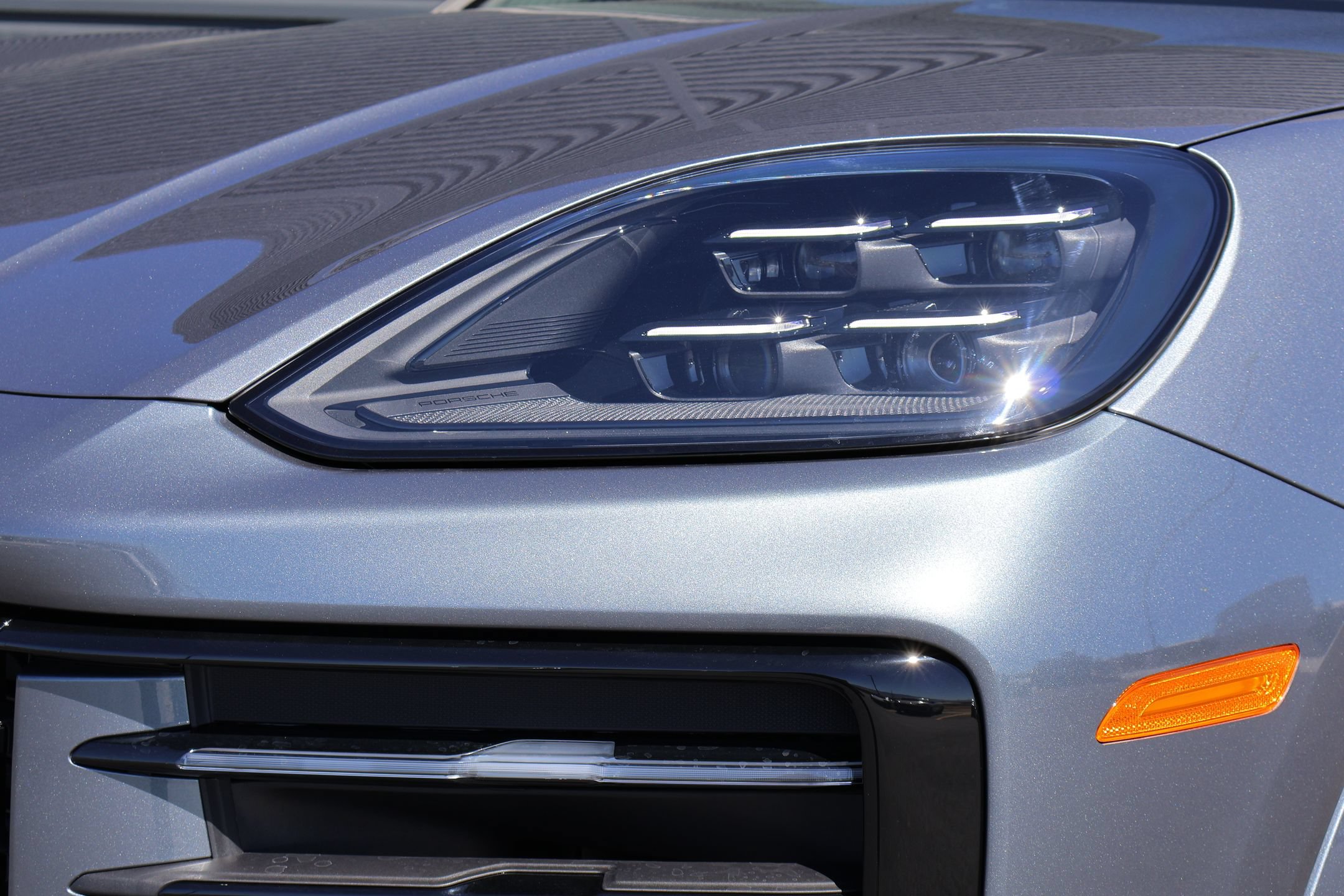 New 2026 Porsche Cayenne Coupe AWD/4WD image 12