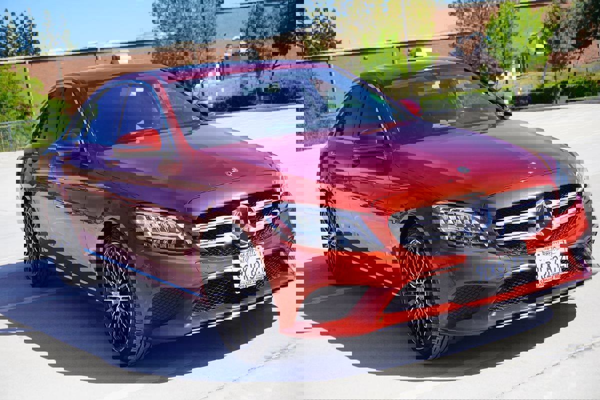 Used 2020 Mercedes-Benz C 300 Sedan image 8