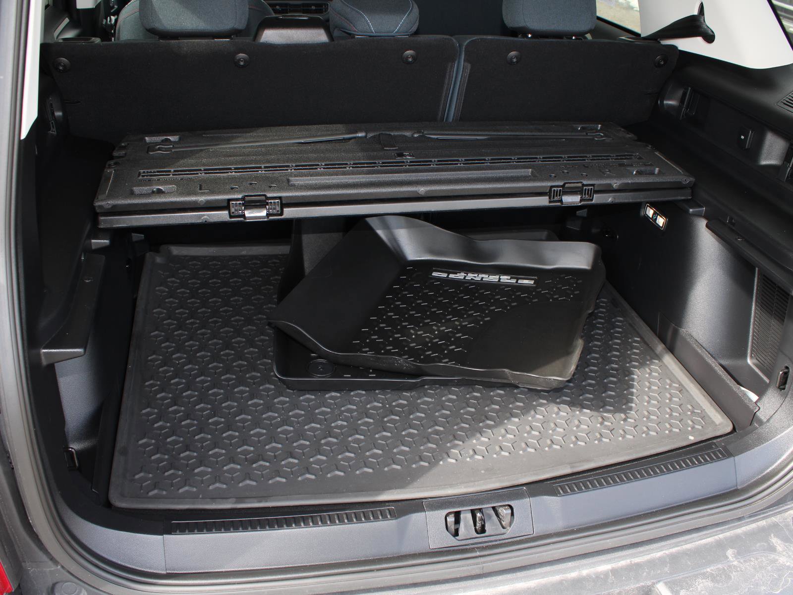 Used 2025 Ford Bronco Sport Heritage w/ Convenience Package image 9