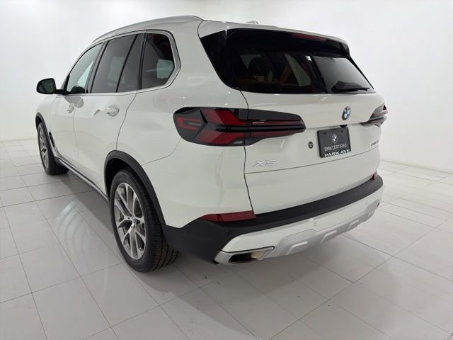 Certified 2024 BMW X5 xDrive40i AWD/4WD image 3