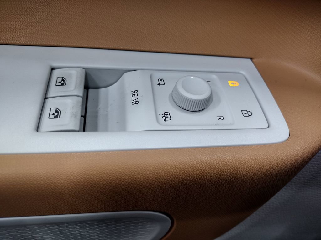 New 2025 Volkswagen ID. Buzz Pro S Plus image 23
