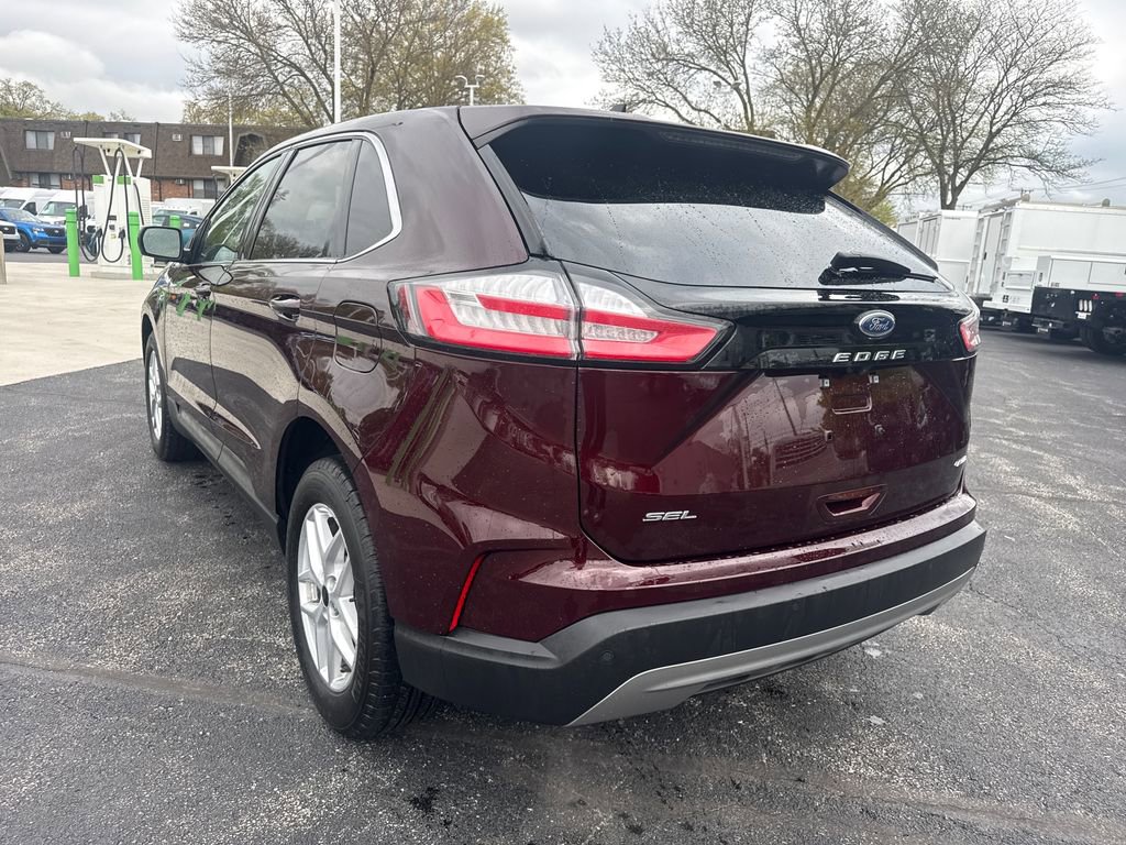 Used 2024 Ford Edge SEL w/ Convenience Package AWD/4WD image 11