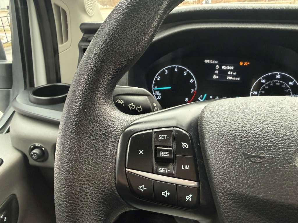 Used 2022 Ford Transit 350 XLT image 9