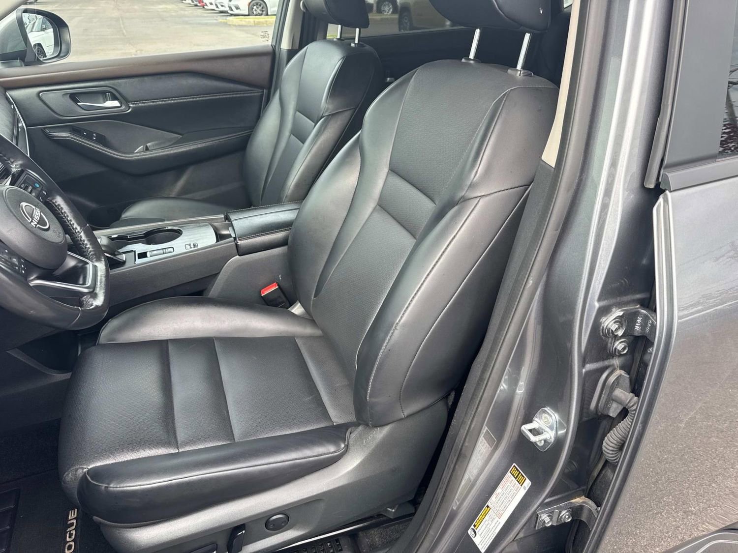 Used 2023 Nissan Rogue SV w/ SV Premium B Package FWD image 29