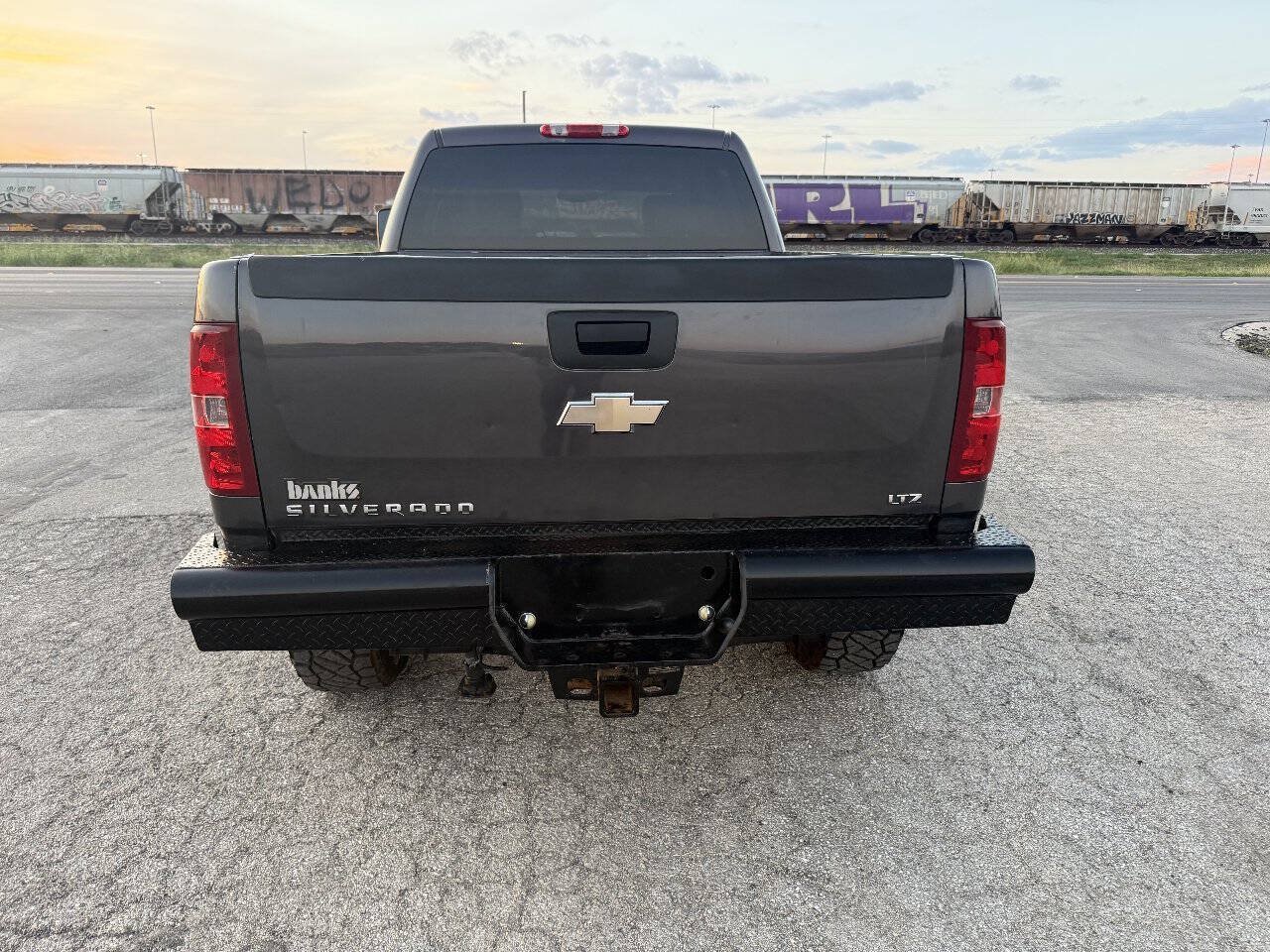 Used 2011 Chevrolet Silverado 2500 LTZ AWD/4WD image 7