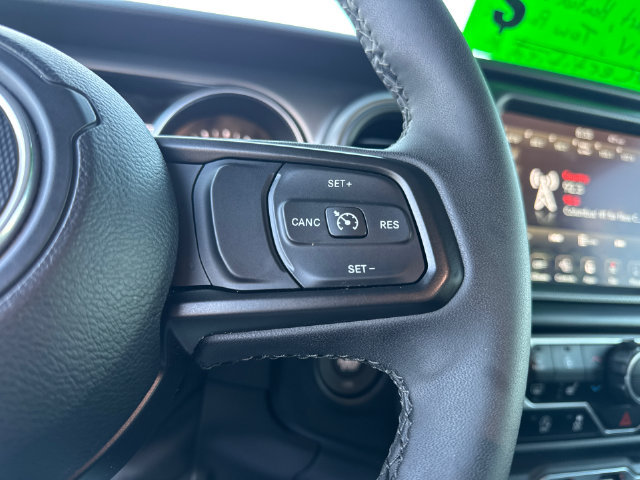 Certified 2023 Jeep Gladiator Sport AWD/4WD image 18