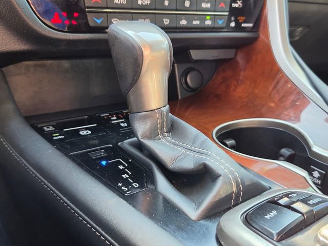 Used 2019 Lexus RX 350L Premium w/ Premium Package image 21