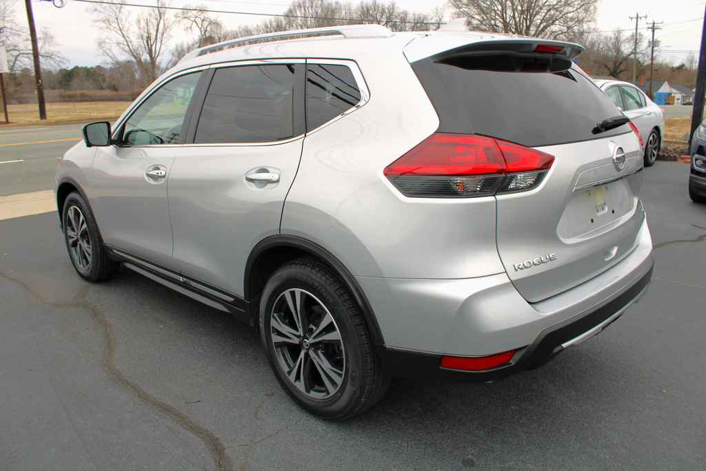 Used 2018 Nissan Rogue SL image 8