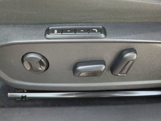 Certified 2021 Volkswagen ID.4 Pro S w/ Gradient Package image 20