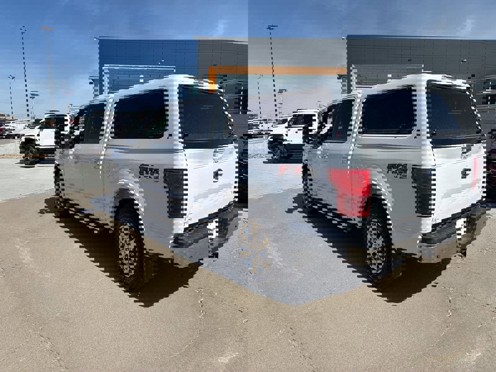 Used 2019 Ford F150 Lariat image 3