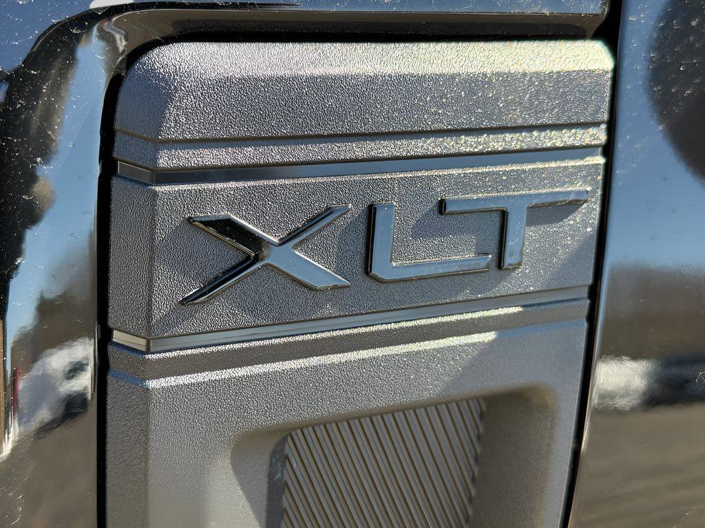 New 2025 Ford Maverick XLT w/ XLT Luxury Package AWD/4WD image 18