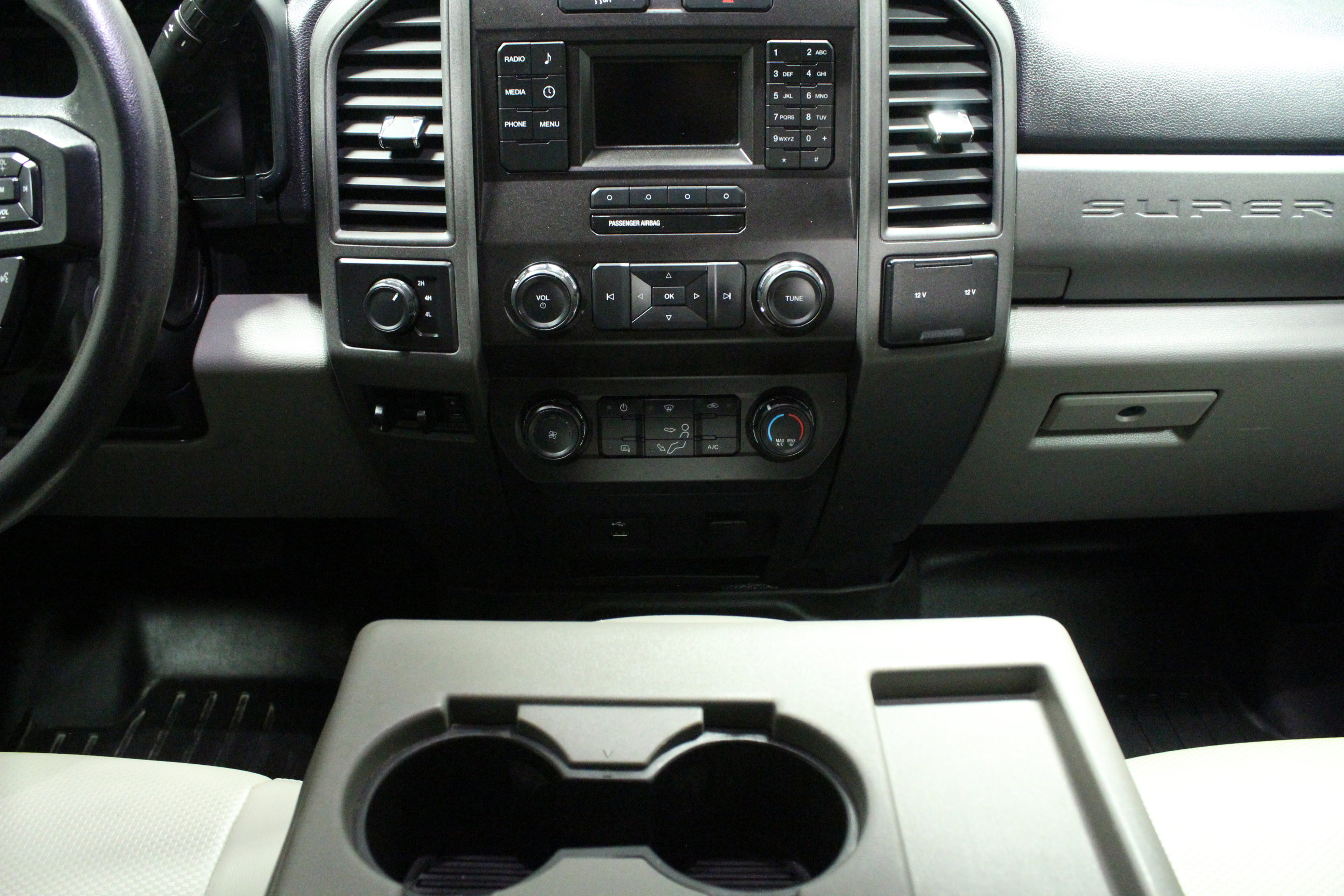 Used 2019 Ford F250 XL w/ STX Appearance Package AWD/4WD image 28