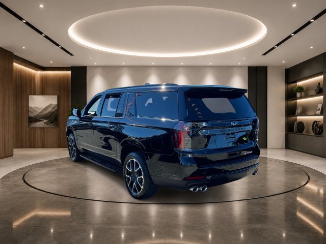 Used 2026 Chevrolet Suburban RST AWD/4WD image 6