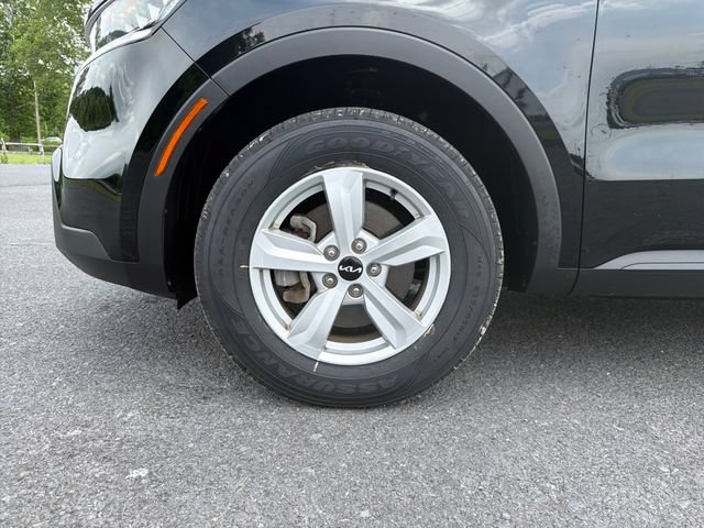 Used 2022 Kia Sorento LX AWD/4WD image 27
