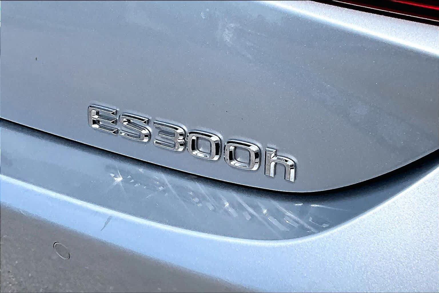 Used 2023 Lexus ES 300h F Sport FWD image 10