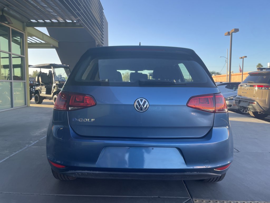 Used 2016 Volkswagen e-Golf SE w/ DC Fast Charging Package image 10