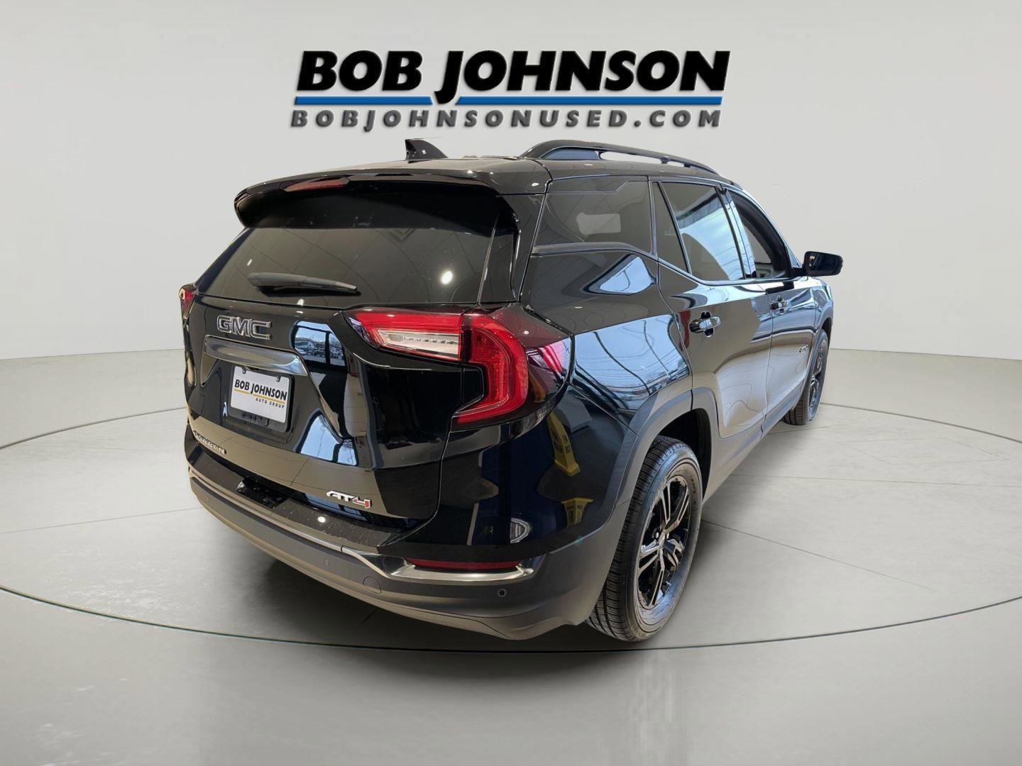 Used 2022 GMC Terrain AT4 w/ Infotainment Package II image 3