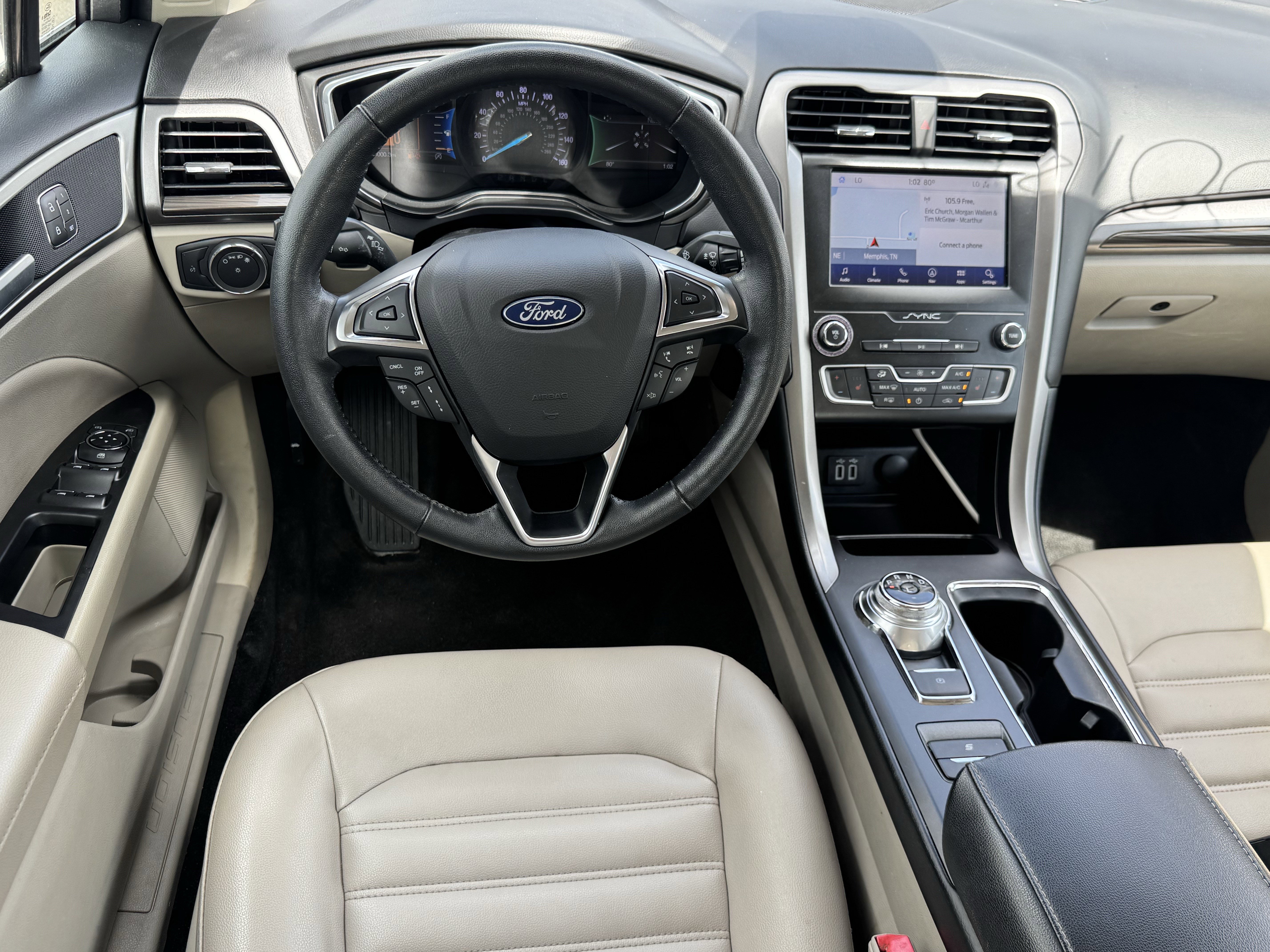 Used 2020 Ford Fusion SEL image 12