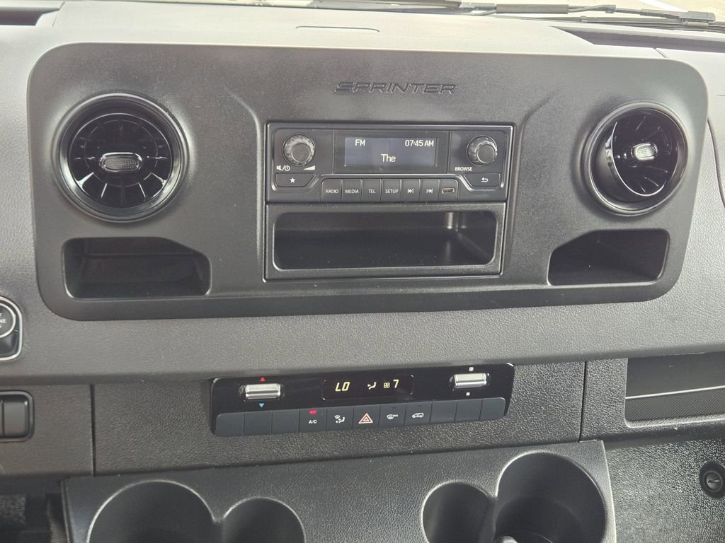 Used 2020 Mercedes-Benz Sprinter 3500 image 21