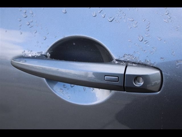New 2026 Nissan Pathfinder SV AWD/4WD image 9