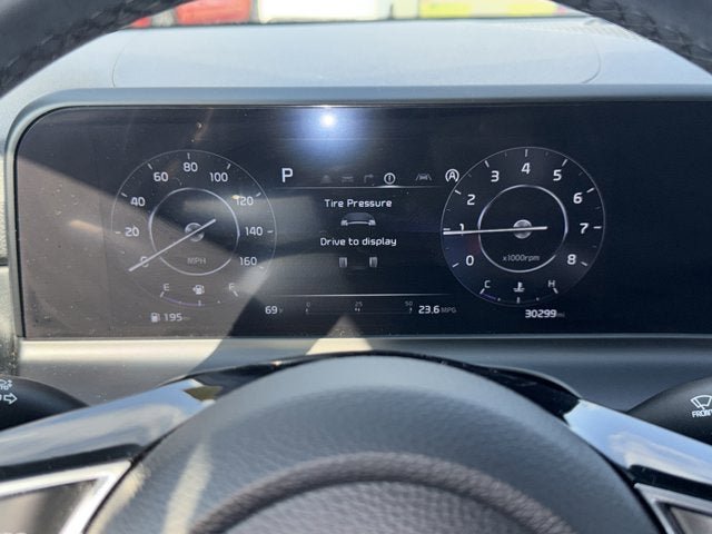 Used 2024 Kia Seltos EX FWD image 15