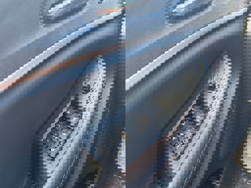 New 2025 Jeep Grand Cherokee Limited w/ Luxury Tech Group II image 25