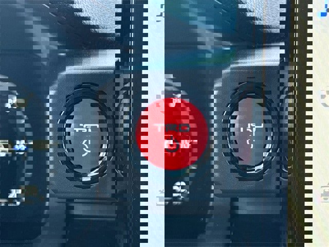 Used 2025 Toyota Tacoma TRD Pro image 25