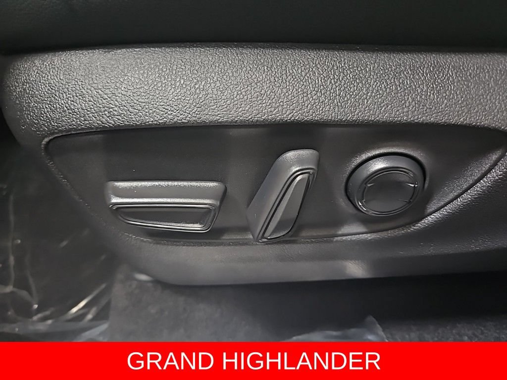 New 2026 Toyota Grand Highlander AWD image 12