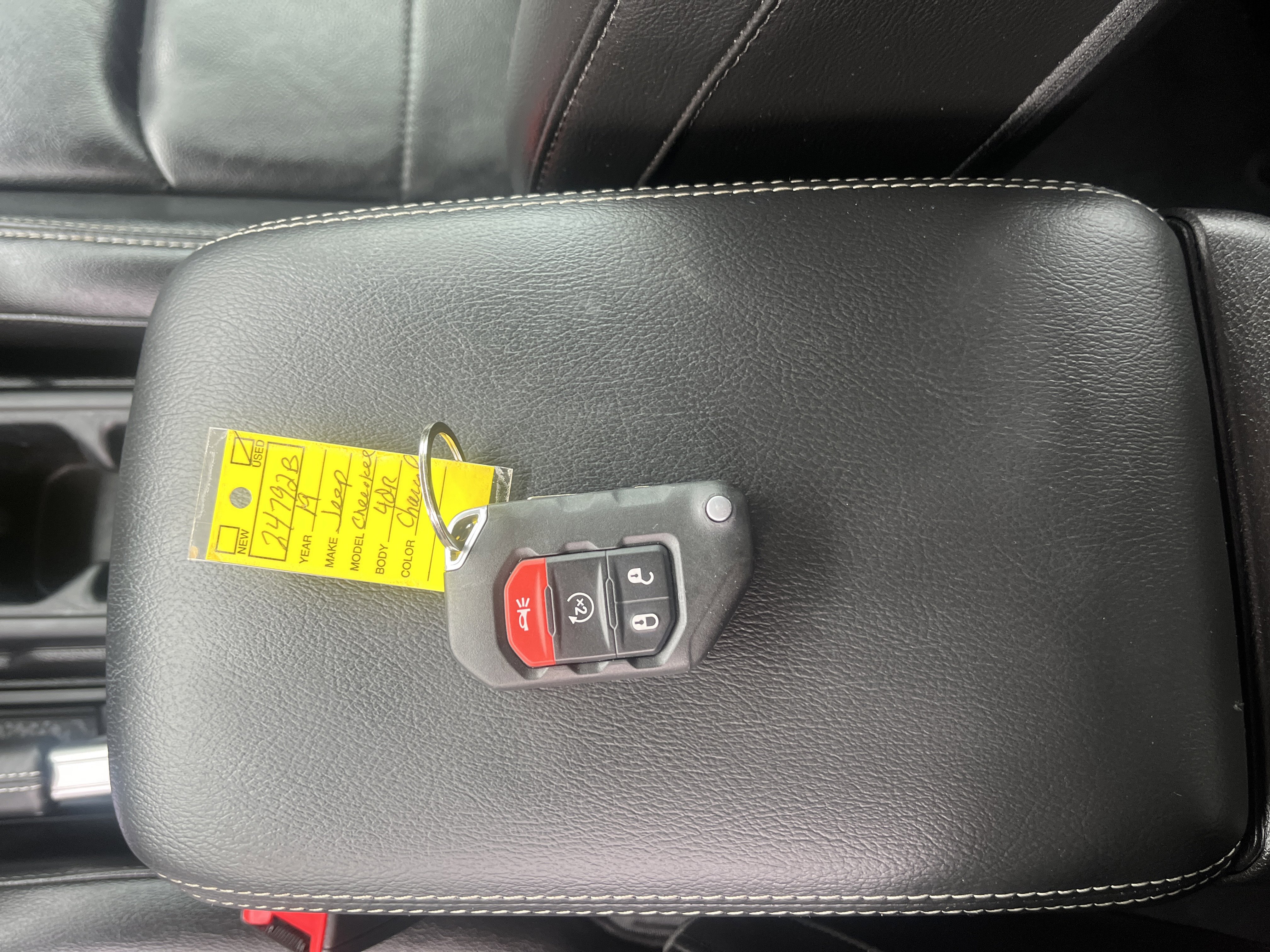 Used 2019 Jeep Wrangler Unlimited Sahara w/ Quick Order Package 24M Moab image 32