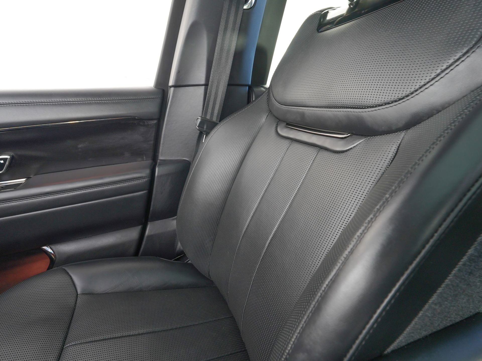 Used 2024 Land Rover Range Rover SV image 26