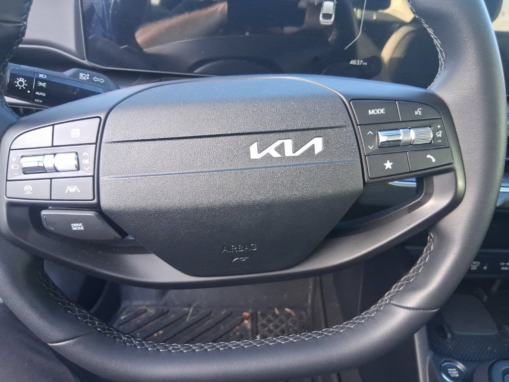 Certified 2025 Kia K4 EX FWD image 11