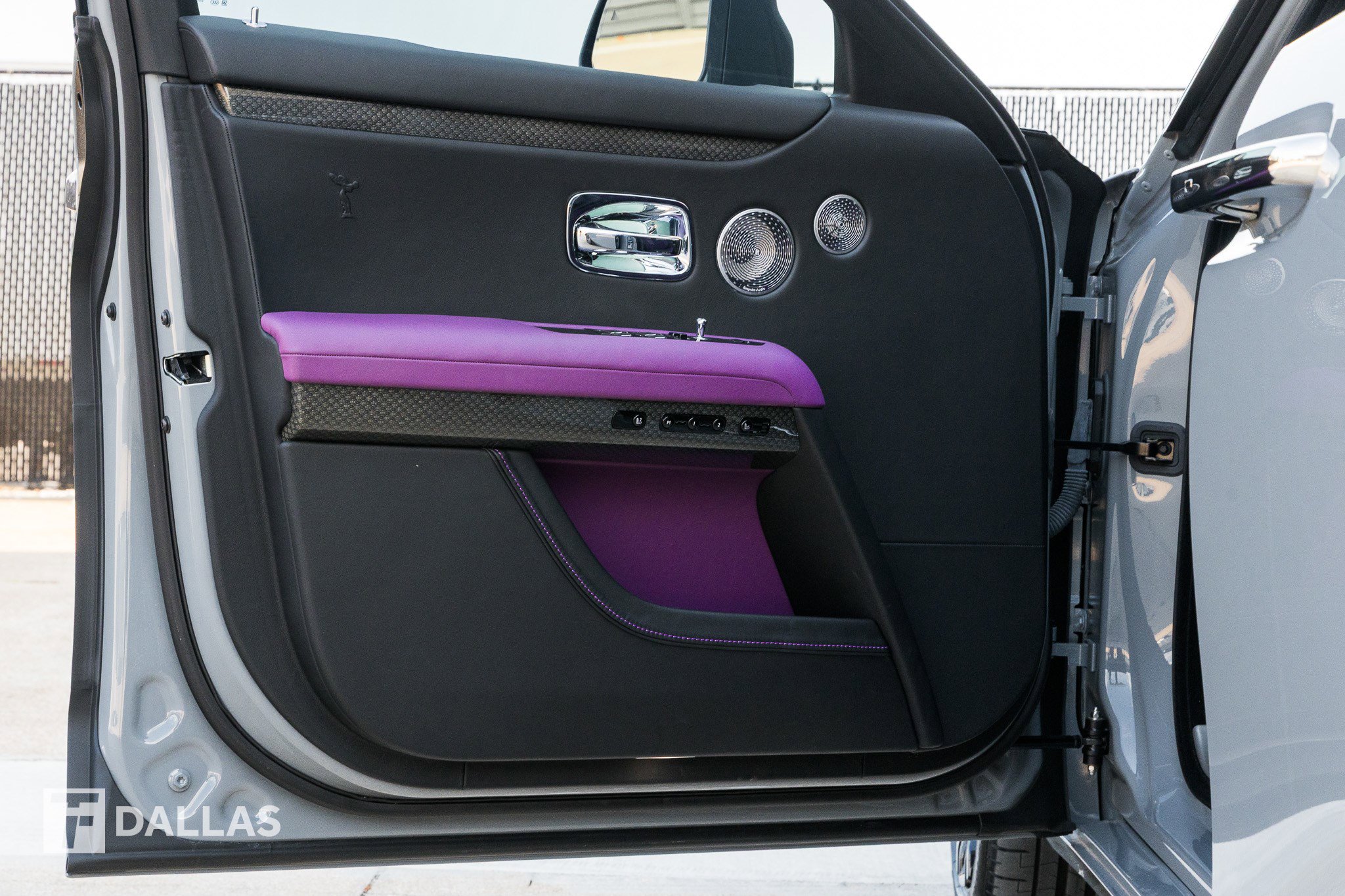 Used 2023 Rolls-Royce Ghost Black Badge w/ Black Badge Ghost Package image 22