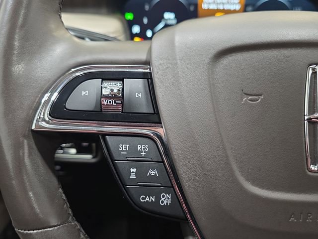 Certified 2022 Lincoln Nautilus Reserve w/ Equipment Group 201A image 13