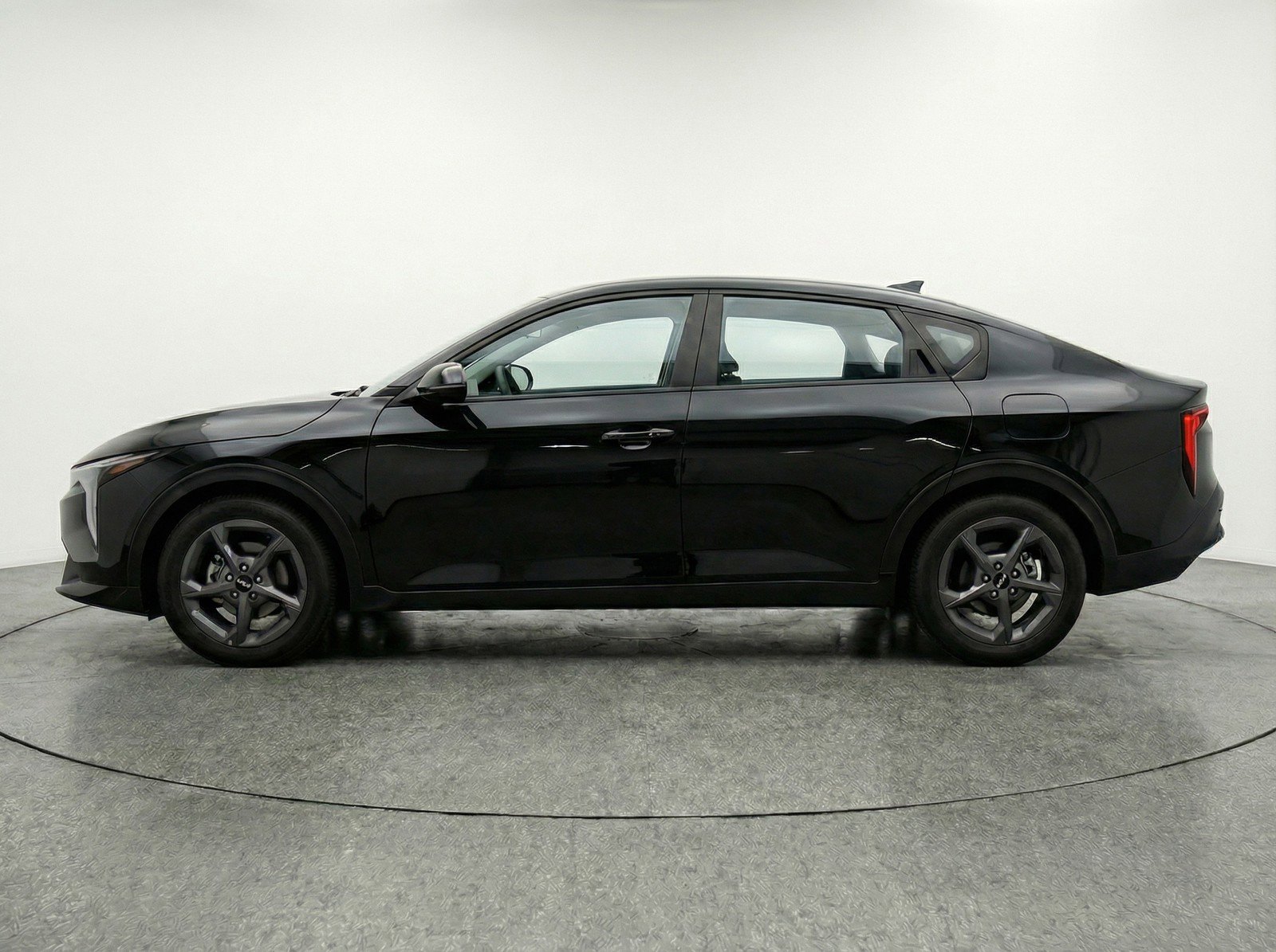 Used 2025 Kia K4 FWD image 5