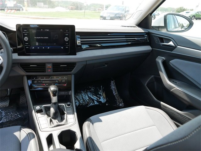 New 2025 Volkswagen Jetta SE image 10