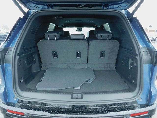 New 2026 Chevrolet Traverse High Country image 13