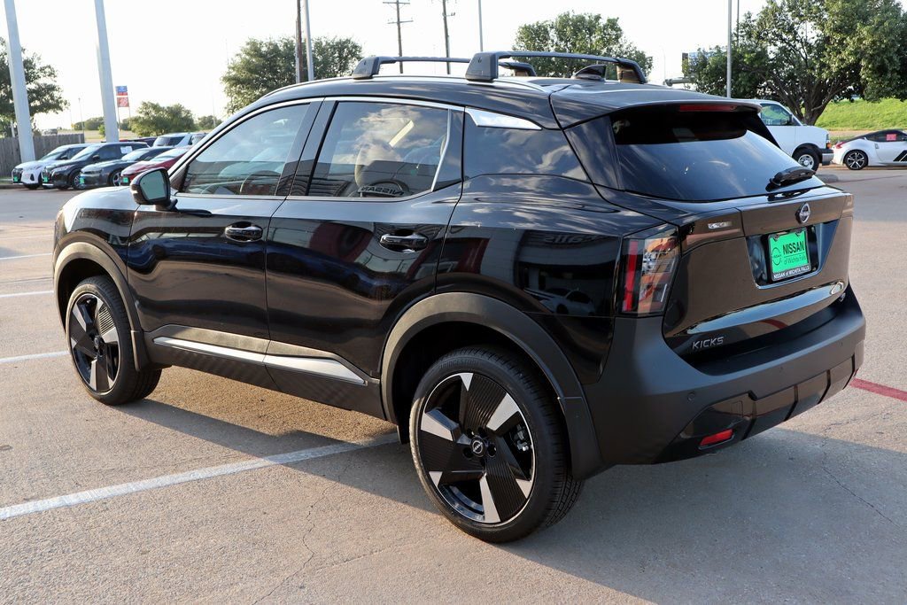 New 2025 Nissan Kicks SR image 8