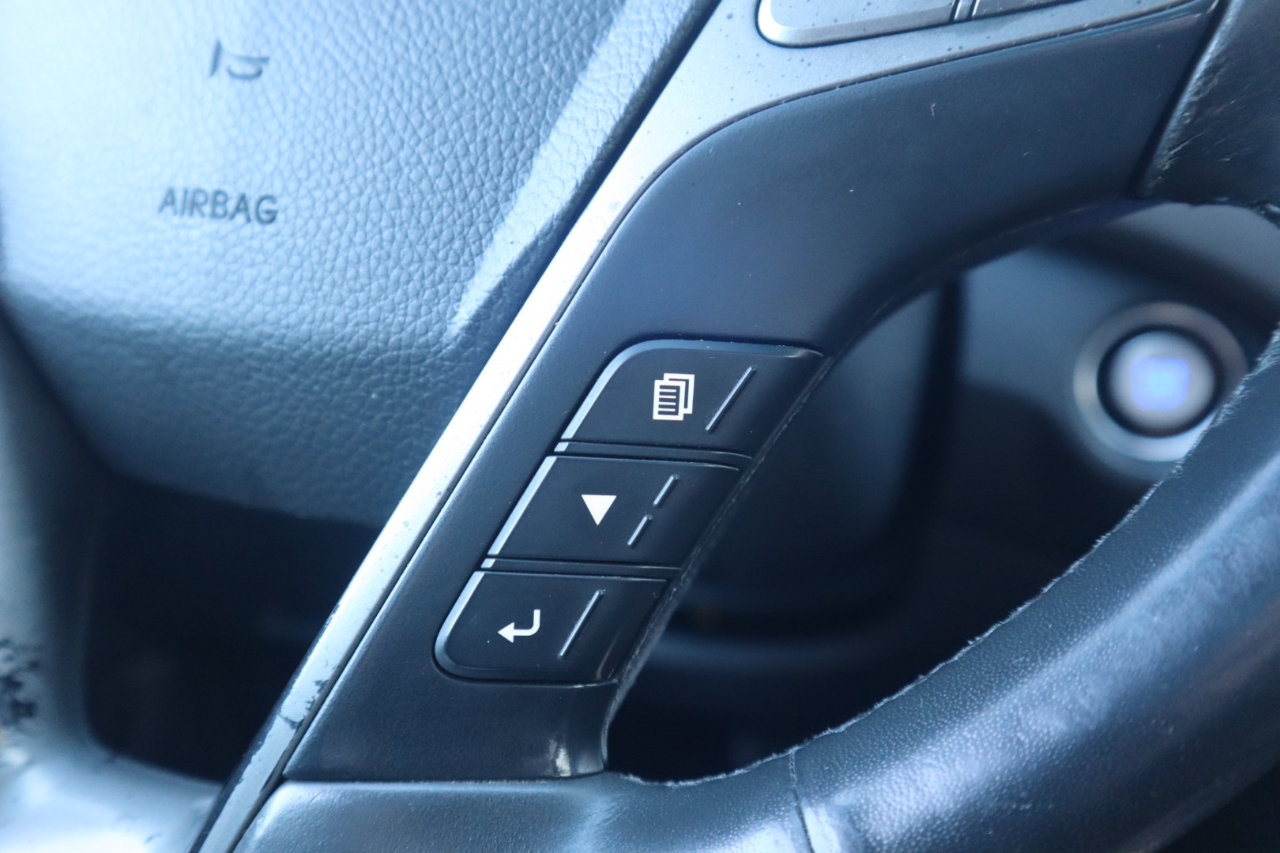 Used 2017 Hyundai Santa Fe AWD w/ SE Ultimate Tech Package 03 image 71