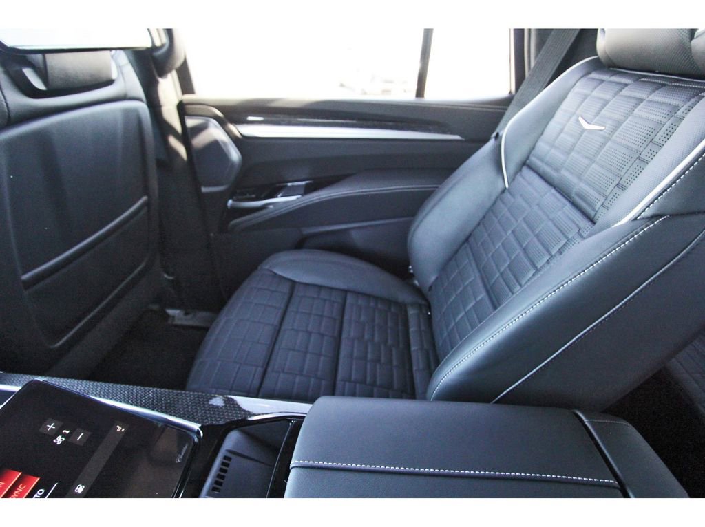 New 2026 Cadillac Escalade V image 12