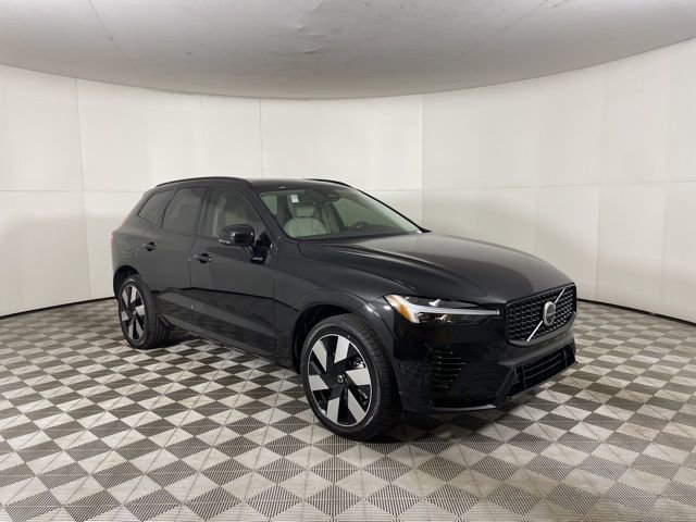 Used 2025 Volvo XC60 T8 Plus w/ Protection Package Premier AWD/4WD image 15