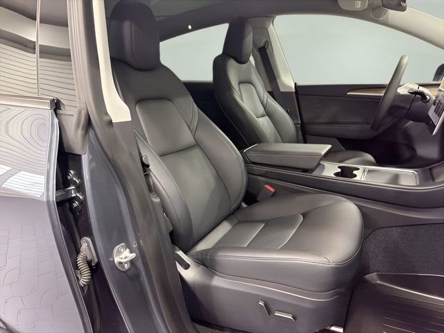 Used 2023 Tesla Model Y Long Range image 14