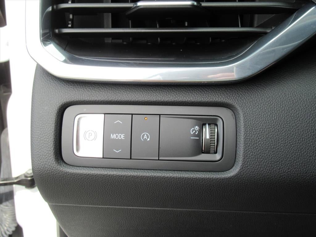 Used 2025 GMC Acadia Elevation FWD image 22