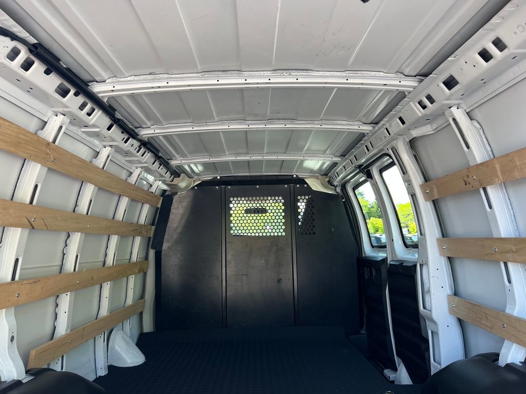 Used 2024 Chevrolet Express 2500 w/ Driver Convenience Package RWD image 21